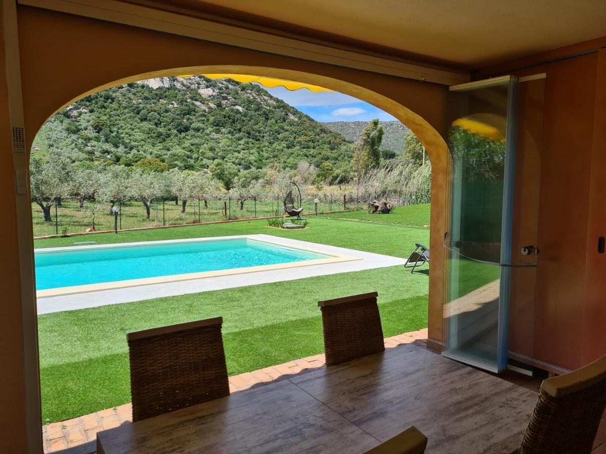 Villa Paola San Teodoro Con Piscina Privata Lu Lioni Dış mekan fotoğraf