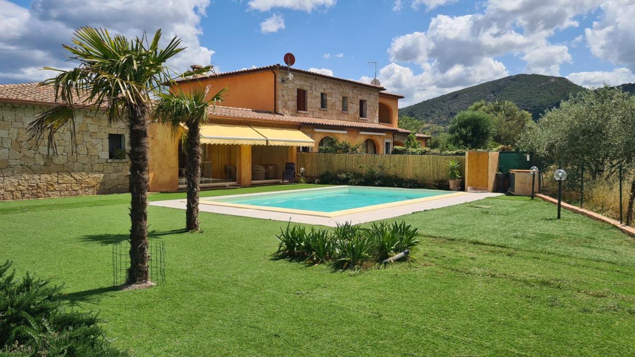 Villa Paola San Teodoro Con Piscina Privata Lu Lioni Dış mekan fotoğraf