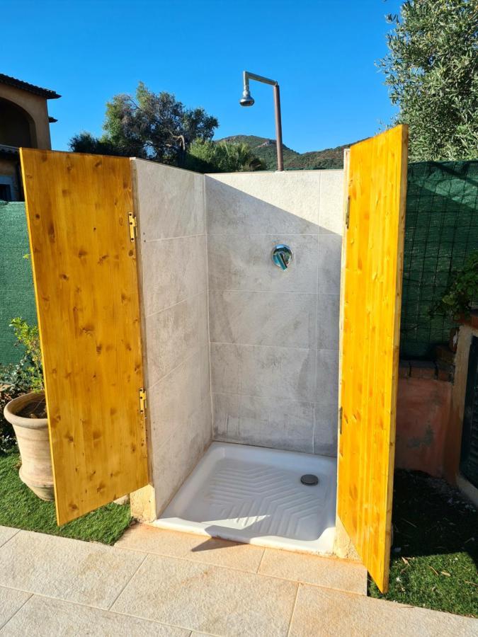 Villa Paola San Teodoro Con Piscina Privata Lu Lioni Dış mekan fotoğraf